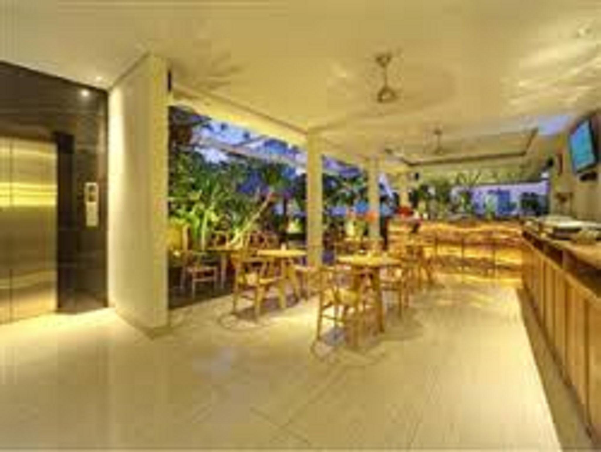 Rasuna Icon Hotel Jakarta Exterior photo