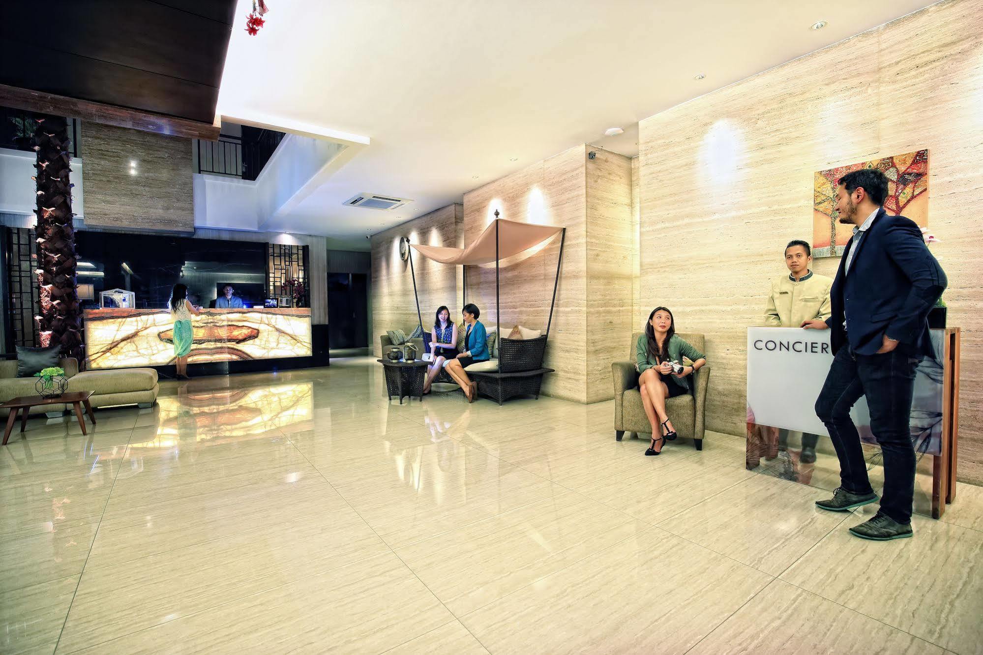 Rasuna Icon Hotel Jakarta Exterior photo